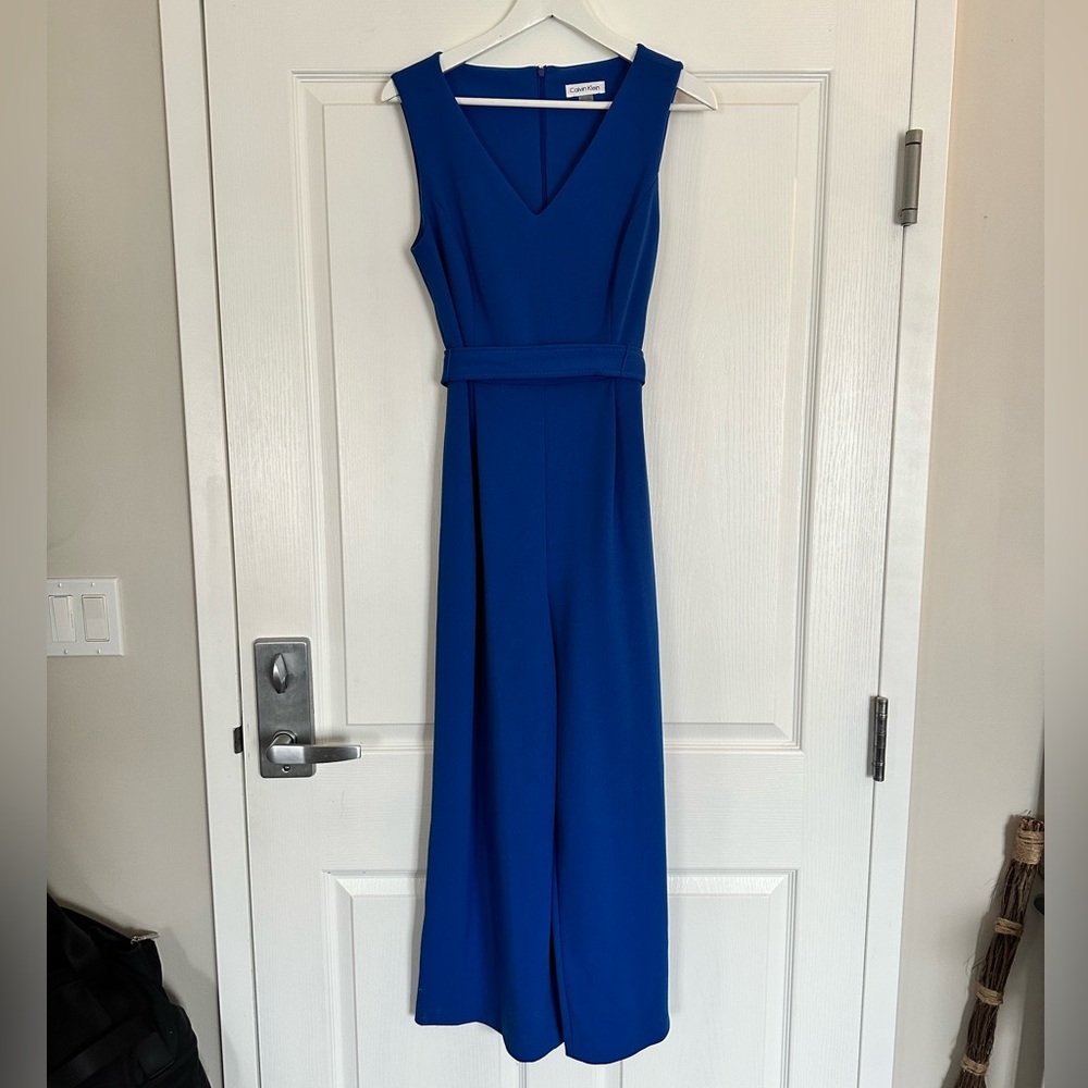 Never worn cropped sleeveless jumpsuit